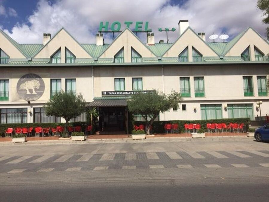 Miralcampo Hotel Асукека де Енарес Екстериор снимка